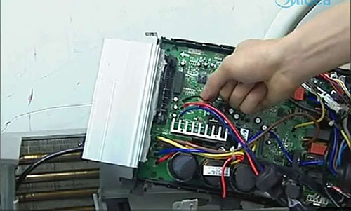 新野美的空调电话是多少